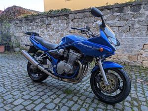 SUZUKI GSF600S BANDIT