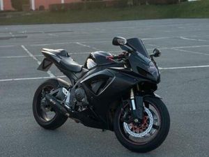 SUZUKI GSXR 600 K7 *TÜV NEU*