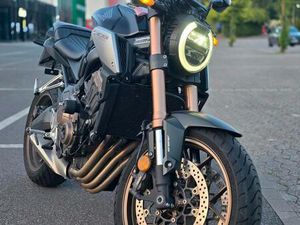 HONDA CB650R TOP//NEUWERTIG//ABGEPOLSTERT//ANFÄNGER