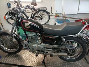 HONDA CM 125 CUSTOM – KLASSIKER MIT STIL!