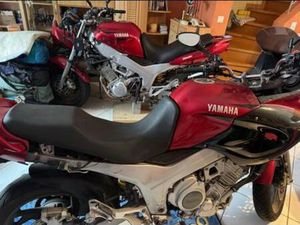 DIE YAMAHA TDM 850 (4TX)