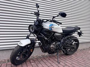 YAMAHA XSR 700 - NEU - 36 MON. GARANTIE - BESTPREIS