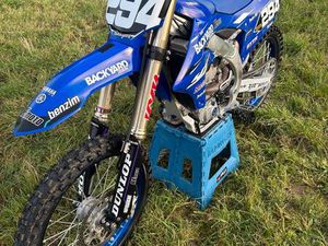 YAMAHA YZ250F 2024 33 BETRIEBSSTUNDEN
