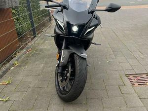 YAMAHA YZF-R7