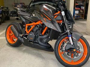 SUPERDUKE R EVO CARBON