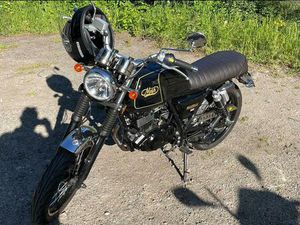 MASH BLACK SEVEN 125 CCM