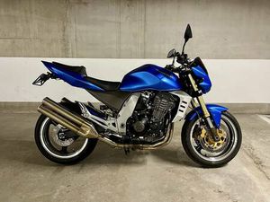 KAWASAKI Z1000