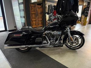 HARLEY DAVIDSON ROAD GLIDE SPÉCIAL FLTRXS 2017