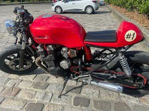 CAFÉ RACER SEVEN FIFTY