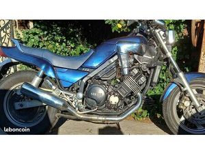 YAMAHA FZX 750