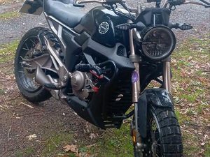 125 SCRAMBLER ZONTES