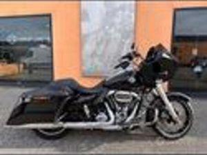 HARLEY DAVIDSON ROAD GLIDE