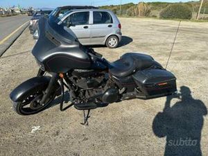 HARLEY DAVIDSON TOURING STREET GLIDE SPECIAL 2016