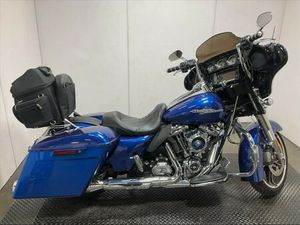 2017 HARLEY-DAVIDSON STREET GLIDE® SPECIAL