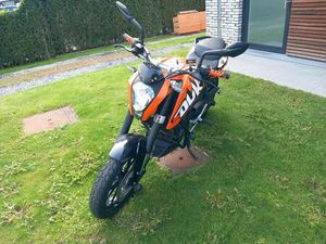 ② KTM DUKE 125 CC