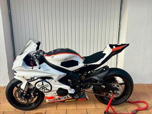 YAMAHA R6 IN RJ27 OPTIK RENNSTRECKE
