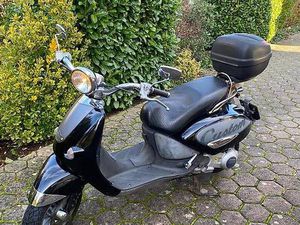 APRILIA MOJITO 125 ROLLER CANTON SOLEURE -