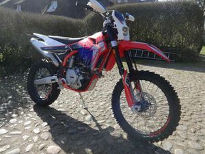 SWM 10X RS 300 R NEU SOFORT !!! WIEDER DA !!!
