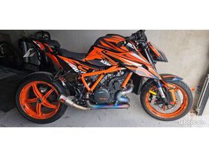 KTM 1290 SUPER DUKE R EVO