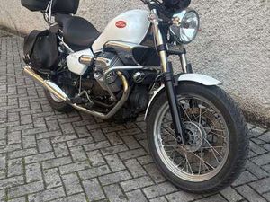 MOTO GUZZI NEVADA 750 CLASSIC BIANCO