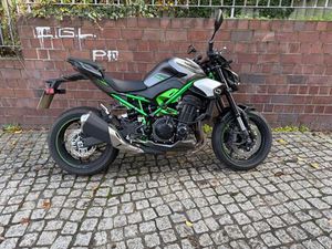 KAWASAKI Z900