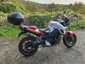 BMW F800R ABS – TRÈS BON ÉTAT – FULL OPTIONS – BRIDABLE A2