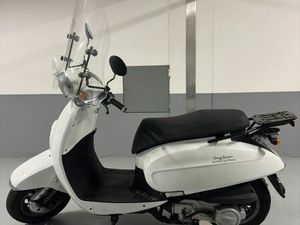 SCOOTER 125