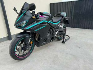 HONDA CBR 500 R SCHWARZ