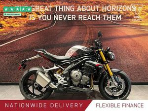 TRIUMPH SPEED TRIPLE 1200 RS