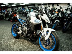 2023 SUZUKI GSX 8S