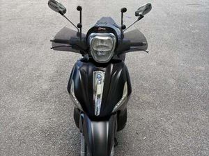 PIAGGIO BEVERLY 300 POLICE