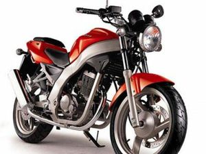 MOTO DAELIM ROADWIN 125