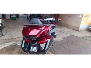 HONDA GOLDWING