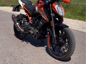 KTM DUKE 125