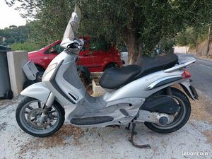 SCOOTER PIAGGIO BEVERLY 250
