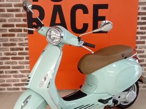 VESPA PRIMAVERA 50 VERT PASTEL