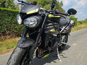 TRIUMPH - 1050 SPEED TRIPLE RS