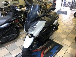 YAMAHA XMAX 250 ABS