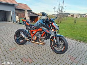 KTM 1290 SUPER DUKE R V3