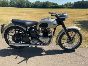 1950 TRIUMPH T100 - WELL RESTORED WITH GENUINE PARTS -