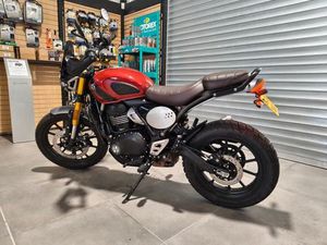 TRIUMPH SCRAMBLER 400X