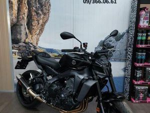 ② YAMAHA MT09 2024 TECHBLACK