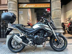 HONDA - CB 750 HORNET