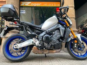 YAMAHA - MT 09