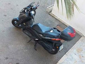 YAMAHA - XMAX