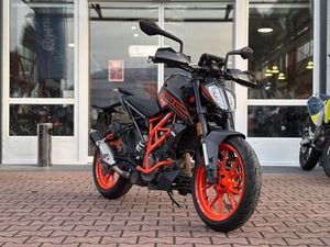 KTM DUKE 125 TOP GEPFLEGT!