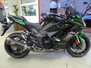 KAWASAKI NINJA 1000SX SPORTS TOURER PETROL MANUAL EURO 5 (142 PS) ONLY A MERE 5000 MILES 1043 CC
