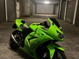 KAWASAKI NINJA 250R 2010