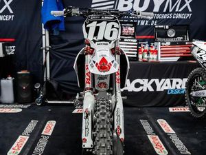 YAMAHA YZ 450 F YZ450 2026 SCHMITZ REPLICA NEU