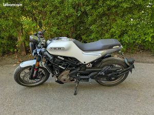 HUSQVARNA VITPILEN 401 A2 / GARANTIE 2027